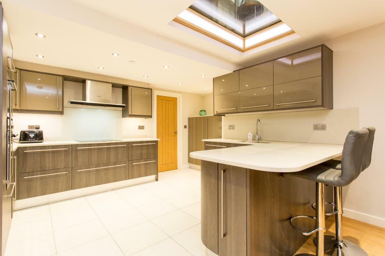 The Sweet Mews - Large 4Bdr Home لندن المظهر الخارجي الصورة