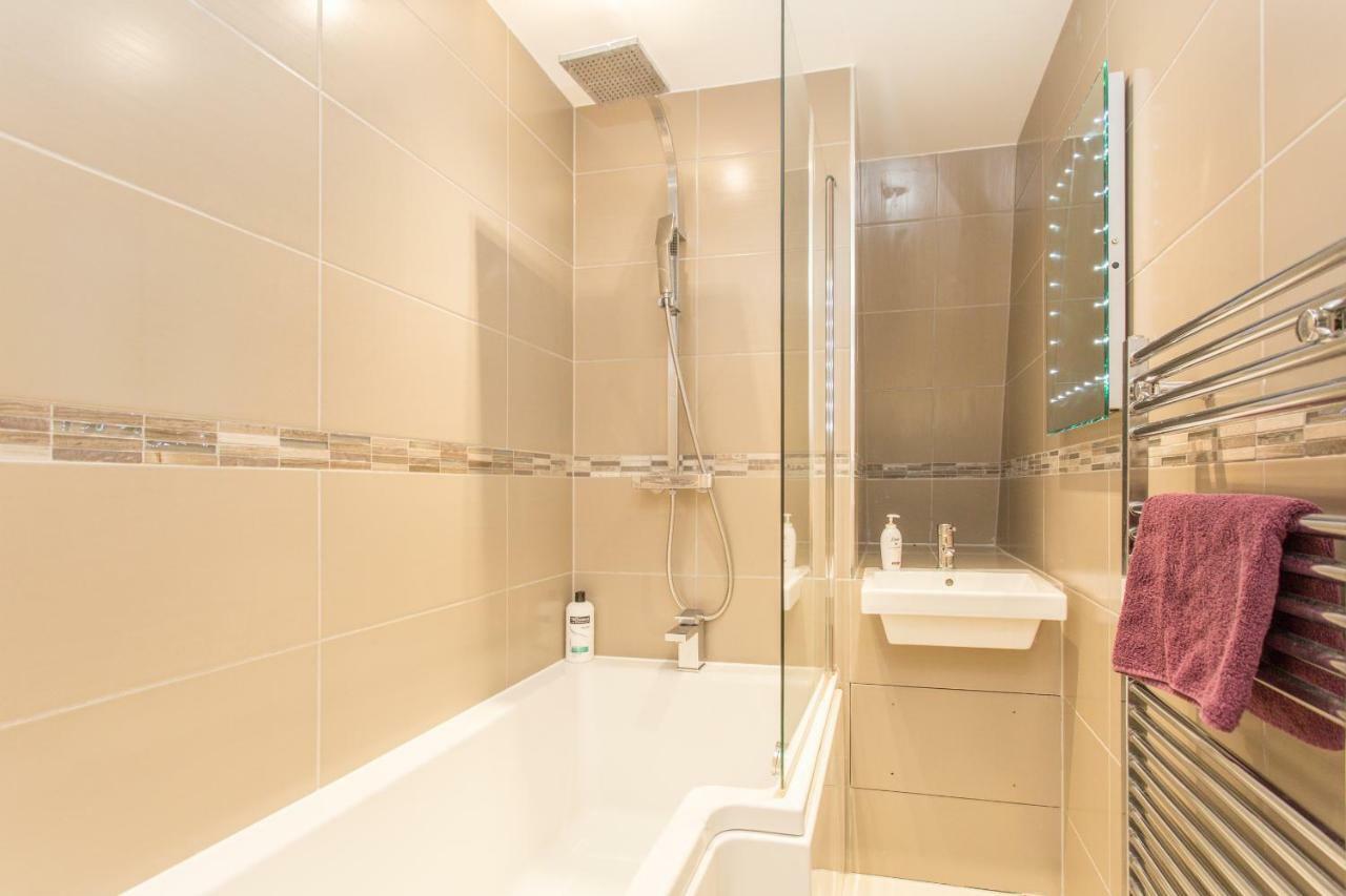 The Sweet Mews - Large 4Bdr Home لندن المظهر الخارجي الصورة